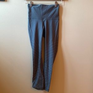 Lululemon cropped leggings